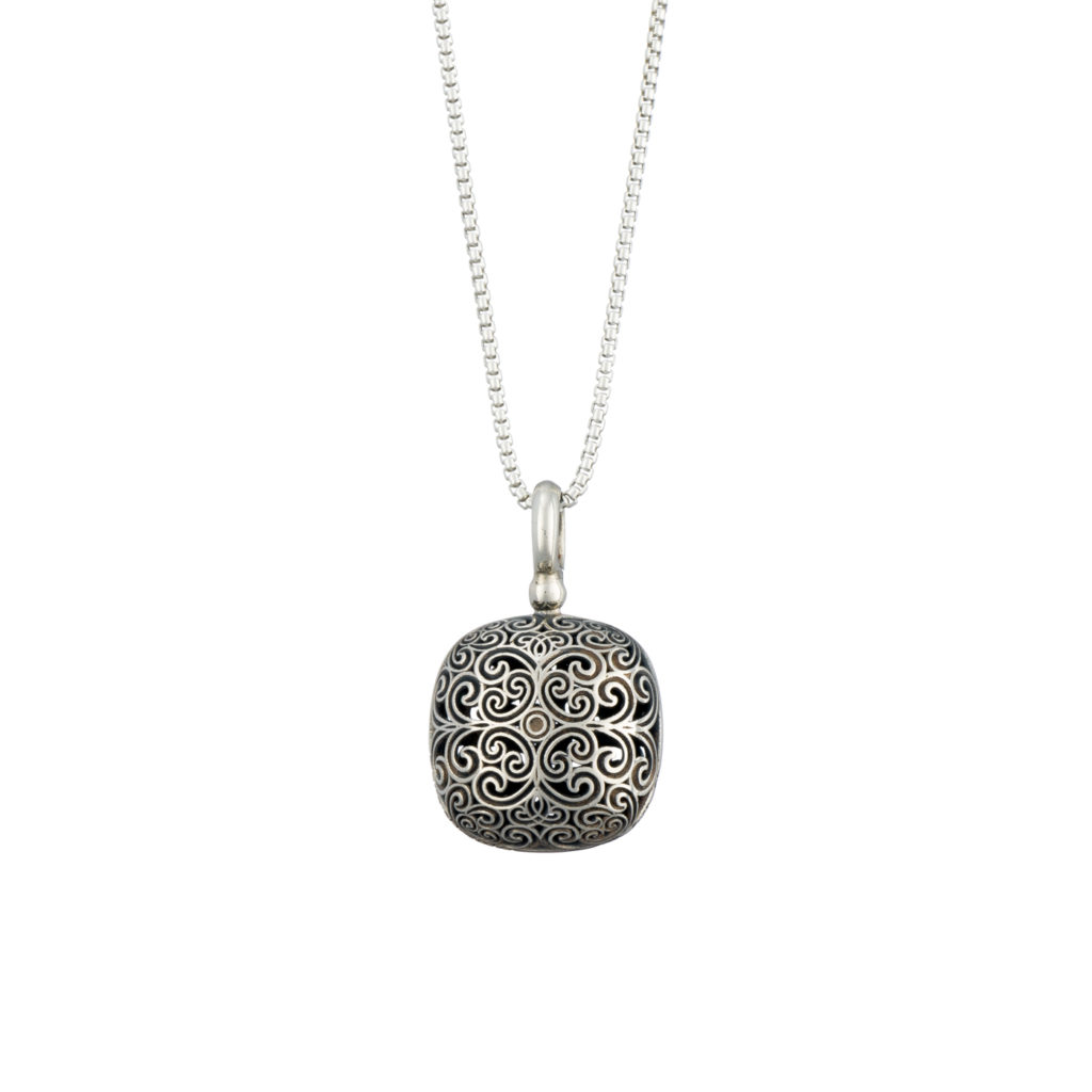 Cushion Pendant in oxidized silver 925