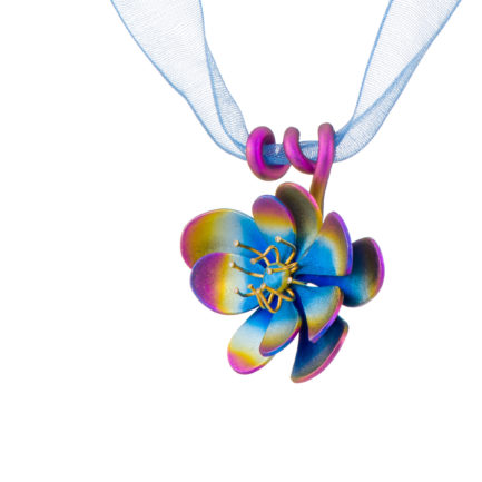 Titanium Flowers Pendant with Diamonds Stamens