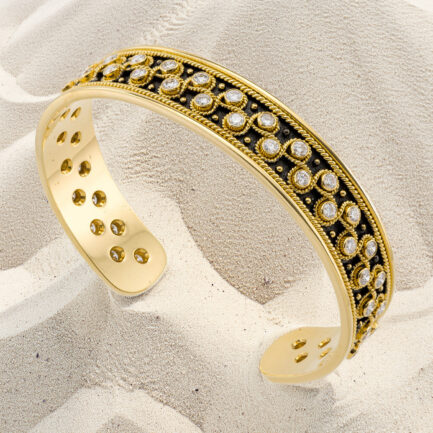 Cuff Bracelet Diamonds in k18 Gold B152653-k