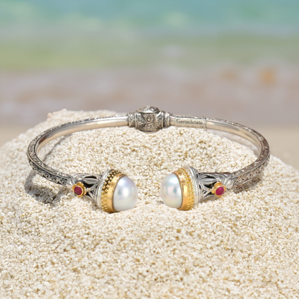 Pearls Cuff Bracelet in 18k Gold and Silver 6346 b