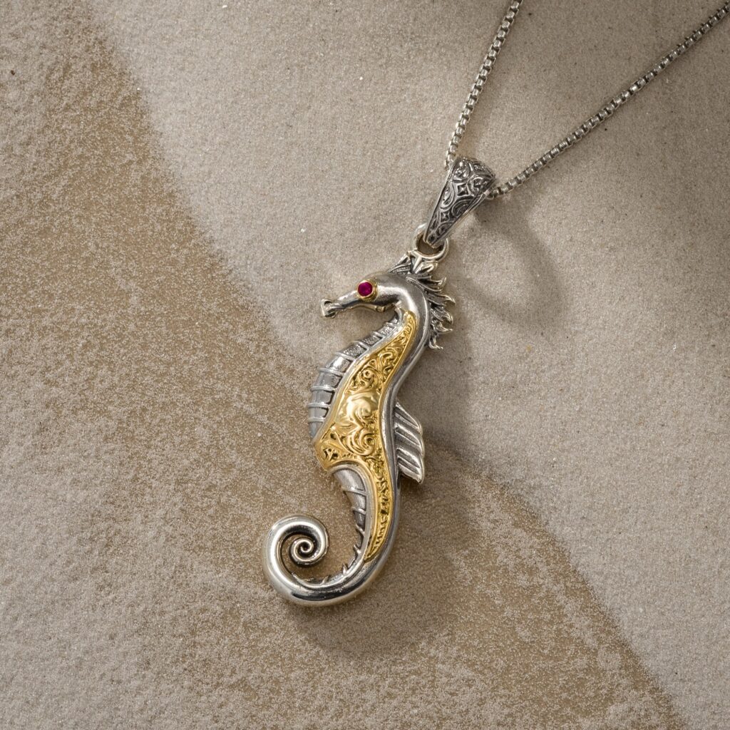 Seahorse Pendant in 18k Yellow Gold and Sterling Silver 3423